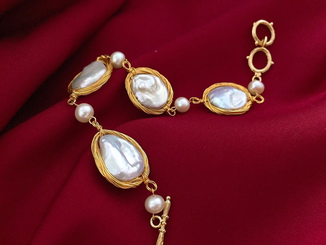 Moda femenina Botón de agua dulce pulsera de perlas