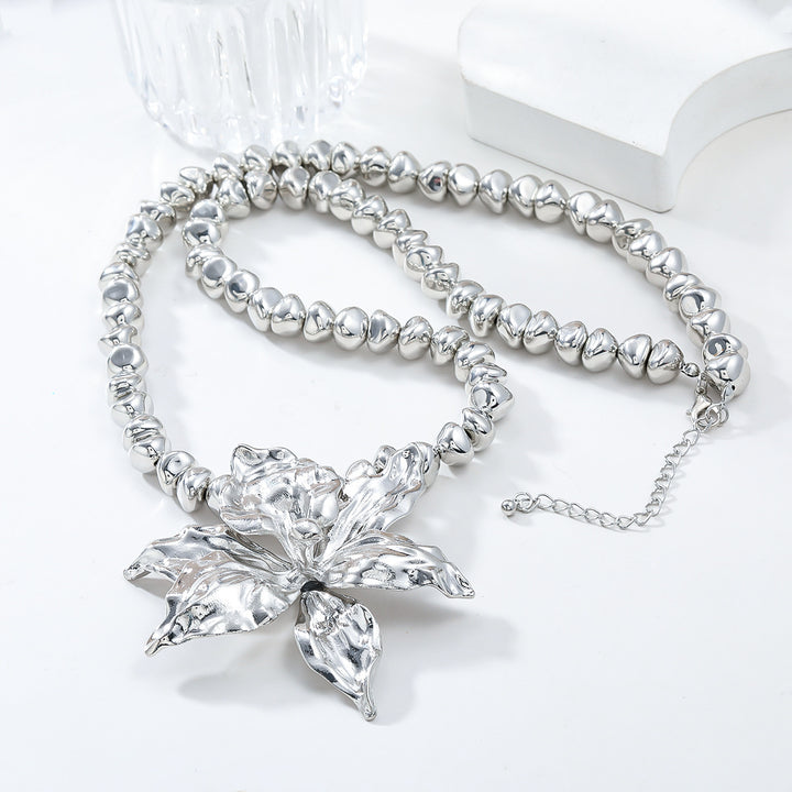 Silver Beads Chain Flower Pendant Exaggerated Ladies Necklace