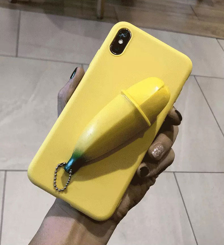 Bananen -Silikon -Telefonhülle entpacken