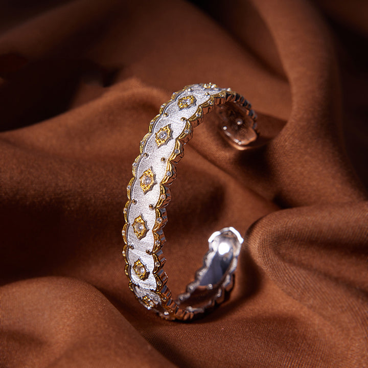 Bracelet d'incrustation en diamant en or argenté