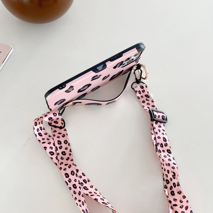 Bracelet à imprimé léopard avec le même boîtier de téléphone à longe