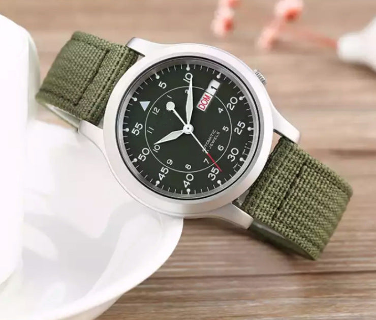 Men's Alloy Nylon Strap Three-Pins Quartz Watch