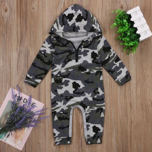 Camo kapucnis romper