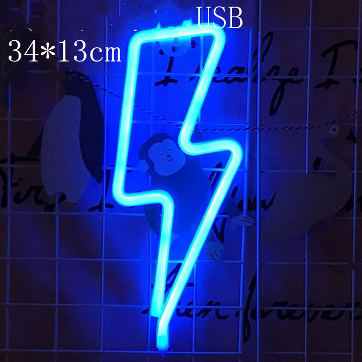 Dekorative Neonlichter in der Nacht