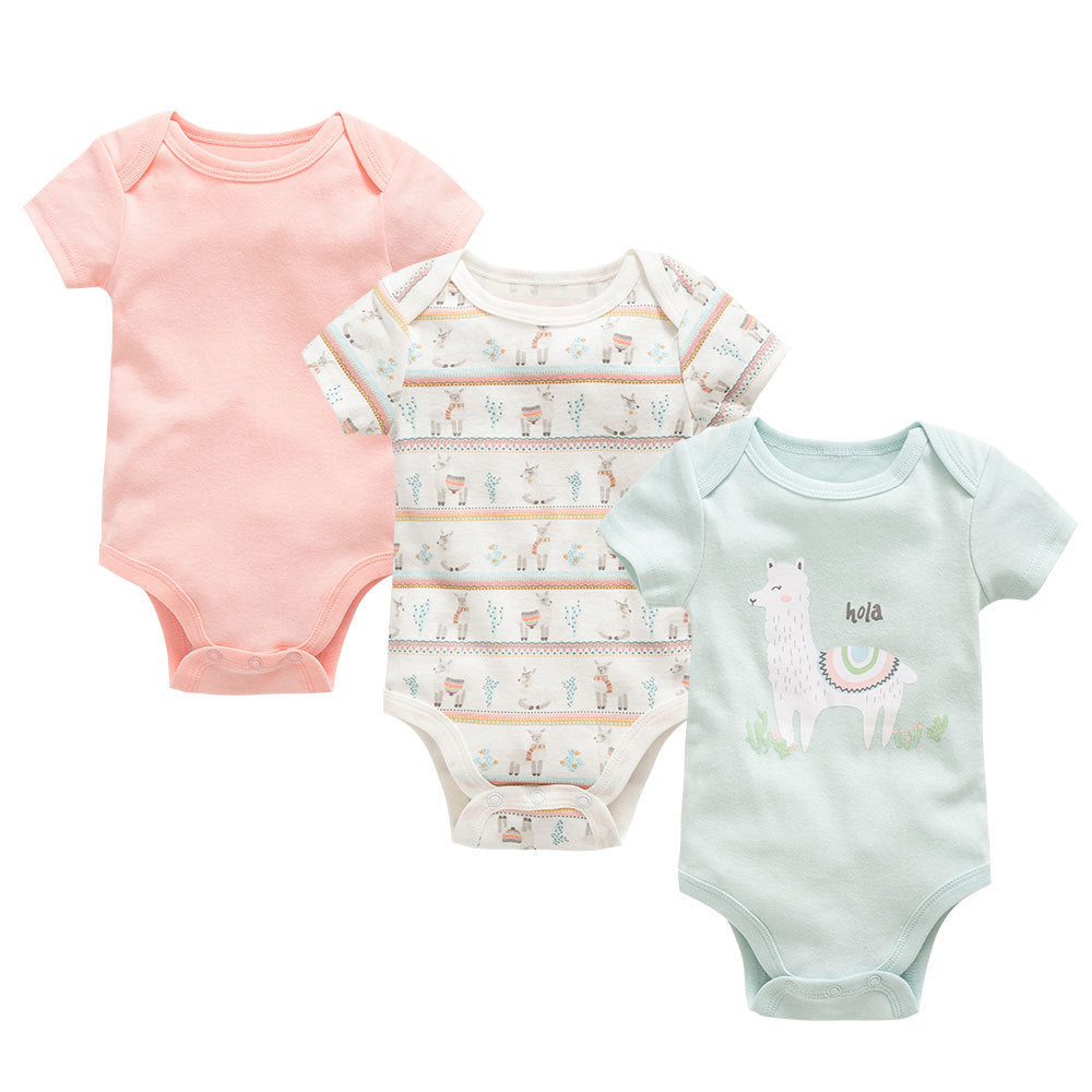 Üç parçalı bebek kıyafetleri