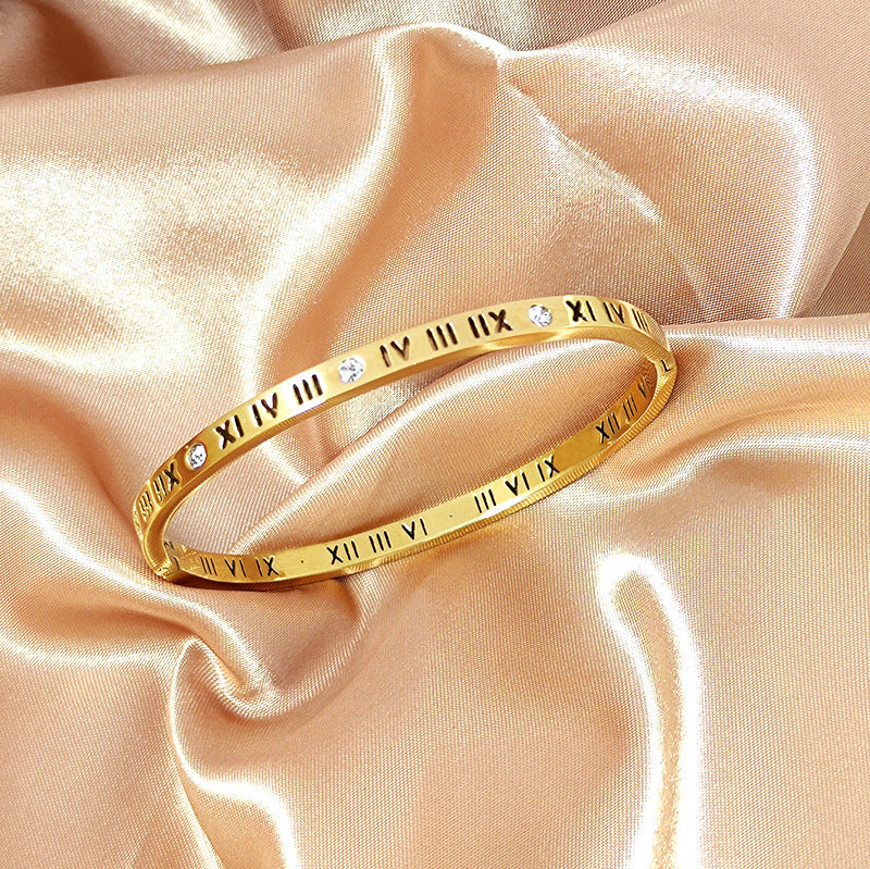Diamants en acier en titane avec bracelet à numéros romains pour femmes