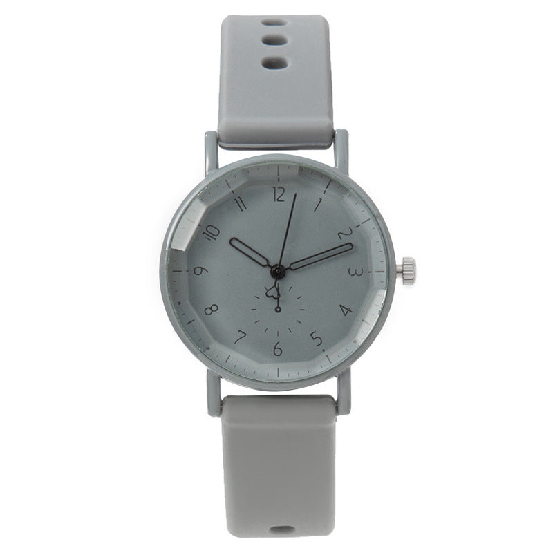 Montre à quartz pour femmes en silicone numérique