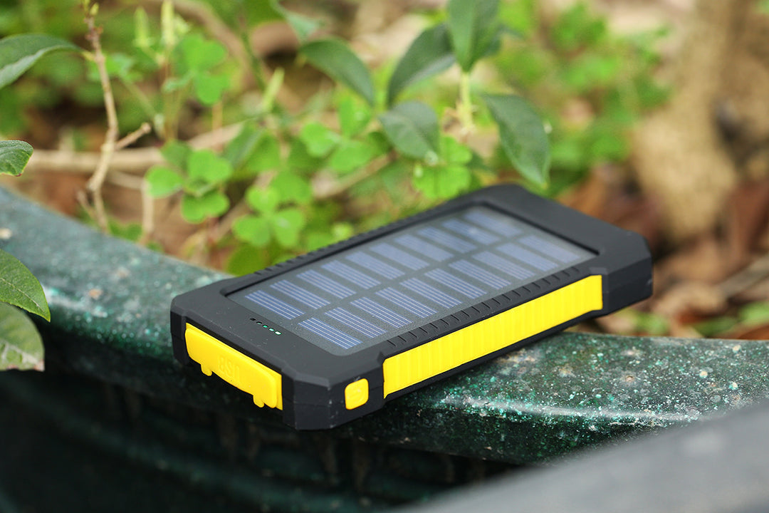 Universal Ultra-Thin Phone Mobile Solar Charger Camping Lights