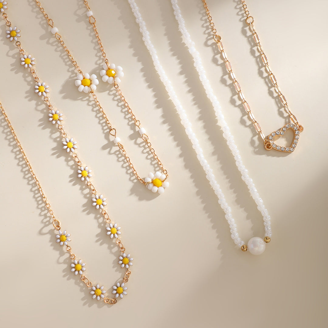 Women's Pearl Little Daisy Suit Necklace