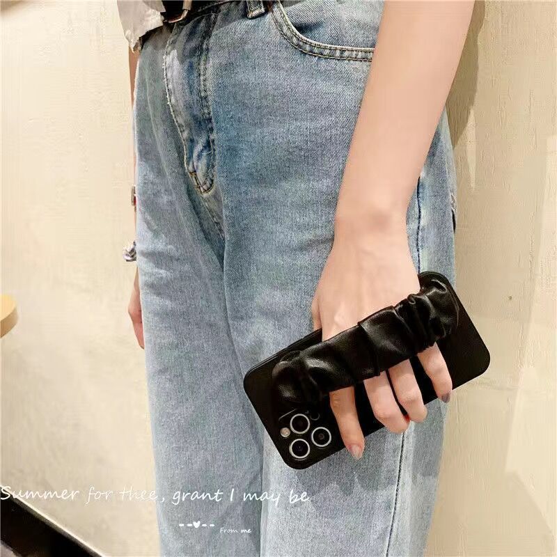 Leather Wrist Strap All-inclusive Leather Phone Case