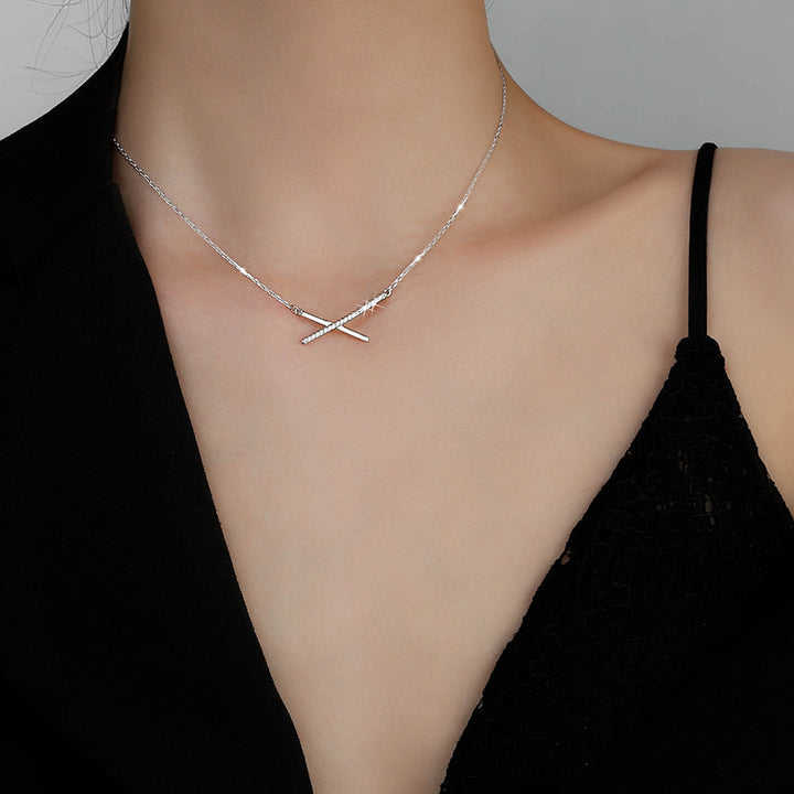 Простой стиль скрещенного x-образного бриллиантового ожерелья