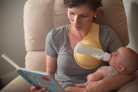 Fleshouder de handvrije manier om je baby te voeden