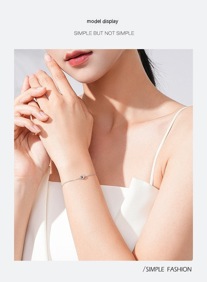 S925 Silberes süßes Mädchen herzförmiges Armband