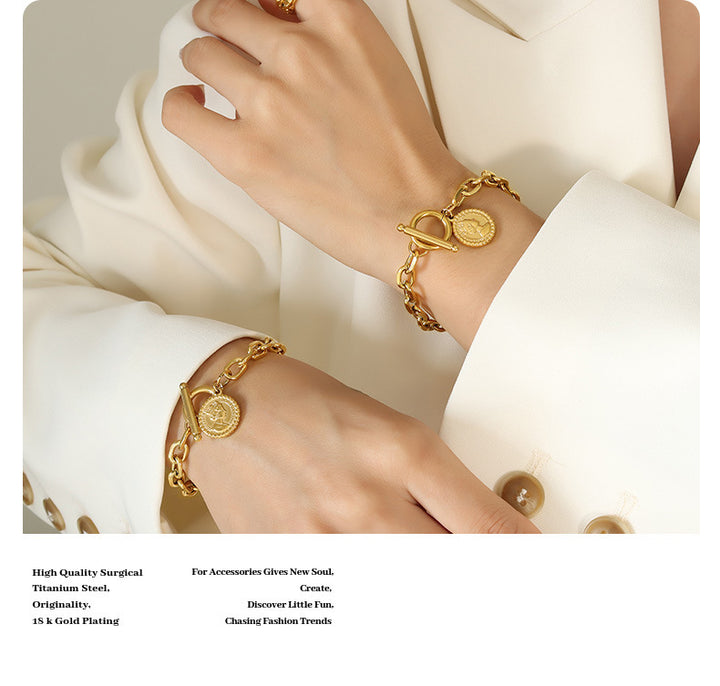 Weibliche Titanium Stahl Gold plattierte Textur Königin Porträt OT Schnalle Armband