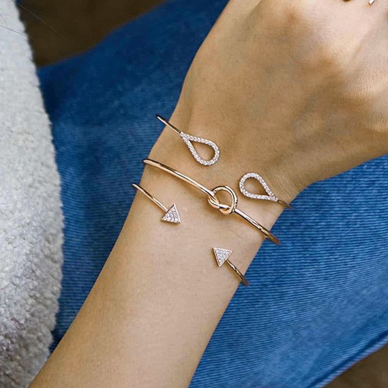 Minimalist simple bracelet