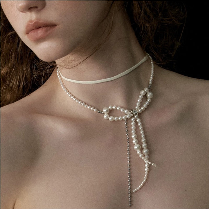 Stringed Pearls Design Bow Chain Leather String Necklace
