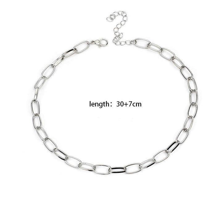 Simple metal buckle clavicle chain