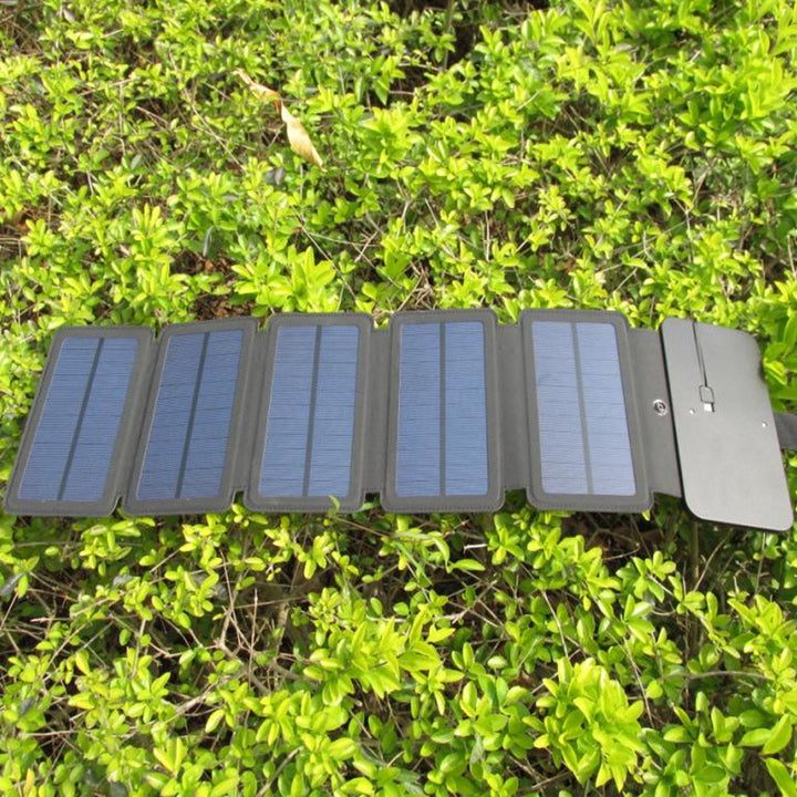 Outdoor 8W Faltplatte Solarladegerät Direkte Ladeklang Collabsible Solarpaket Offroad Notfall-Netzteil Versorgung