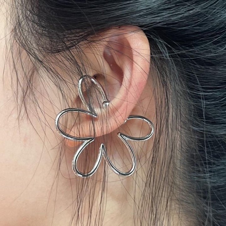 Ins Style Non-piercing Ear Clip Mona Flower Temperament