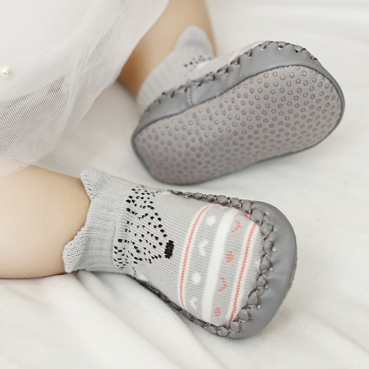 Bebek kat çorapları