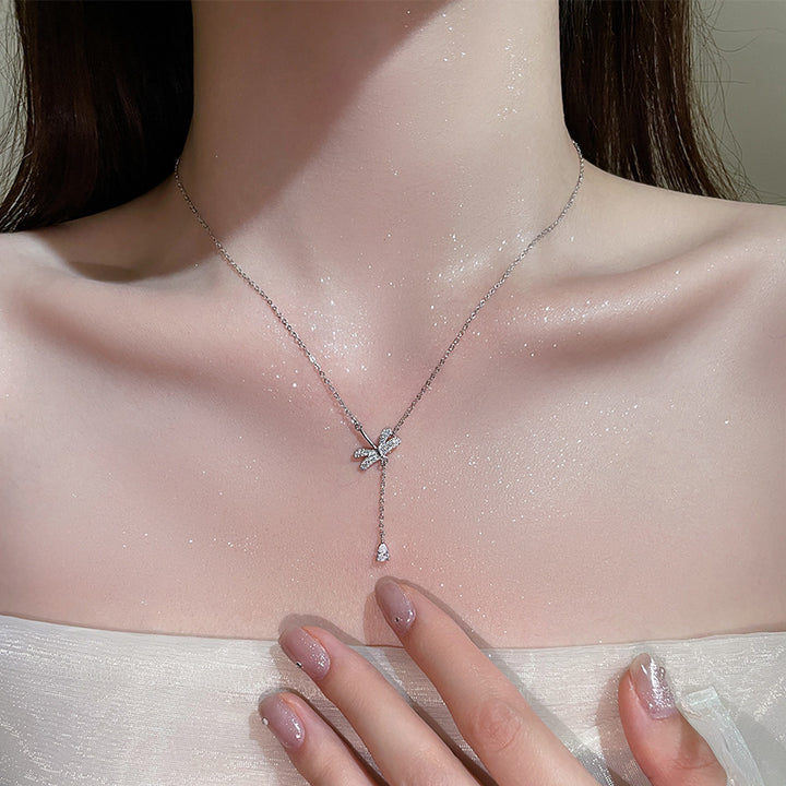 Collier de glands à eau de libellule pour les femmes en argent sterling simple