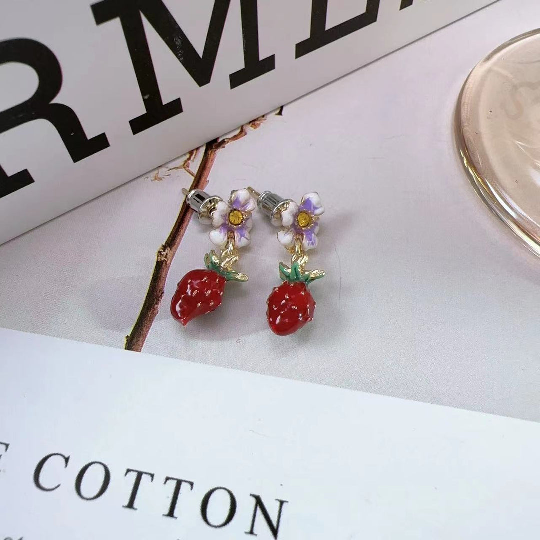 Drop Oil Strawberry Flower Stud Earrings For Women All-match And Cute