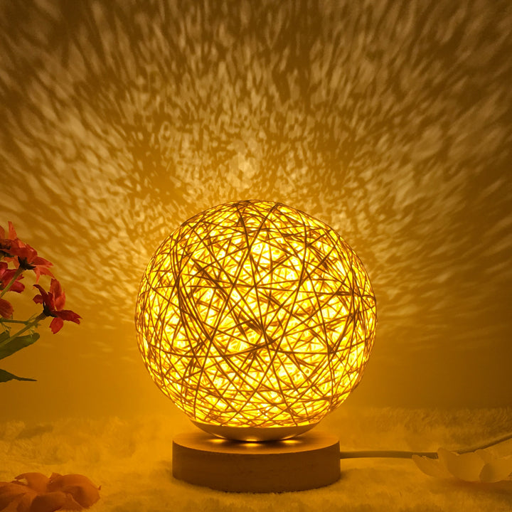 Amazon Hot Selling Linen Creative Table Lamp e exclusivo LED LED USB7 Color RGB16 Color Remote Control Rattan Ball Lamp