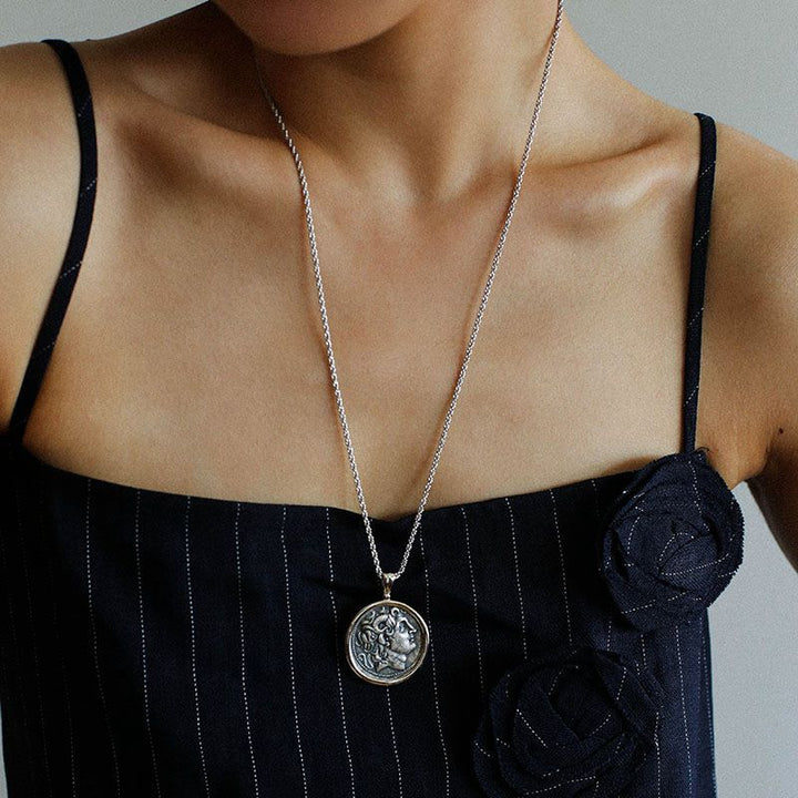 Silver Coin Long Collier Chaîne rétro simple pour femmes