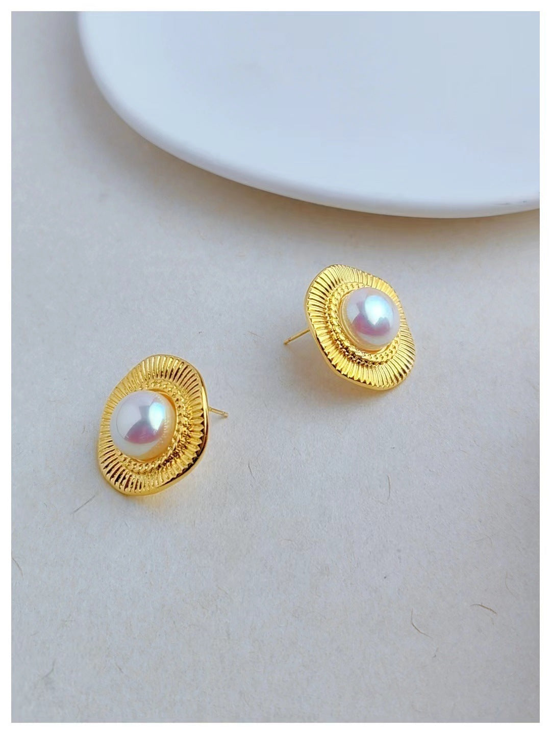 Boucles d'oreilles exagérées rétro semi-cercle de perle de perle de perle