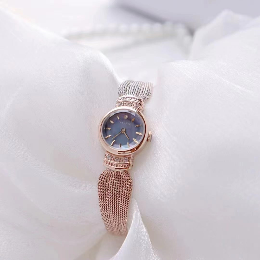 Retro Net Thin Chain Exquis Quartz Watch