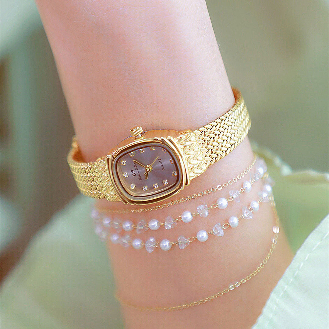 Light Luxury Ins Wheat Temperamento simple Pequeño reloj dorado