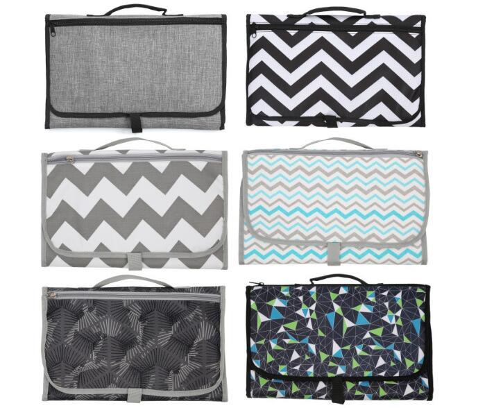 Baby Portable Foldbar Washable Compact Travel Nappy Diaper Byte Mat Waterproof Baby Floor Mat Change Play Mat & Storage Bag
