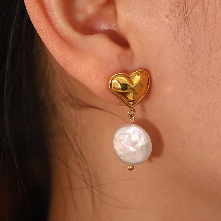 Pendientes de perlas barroco de corazón de acero inoxidable