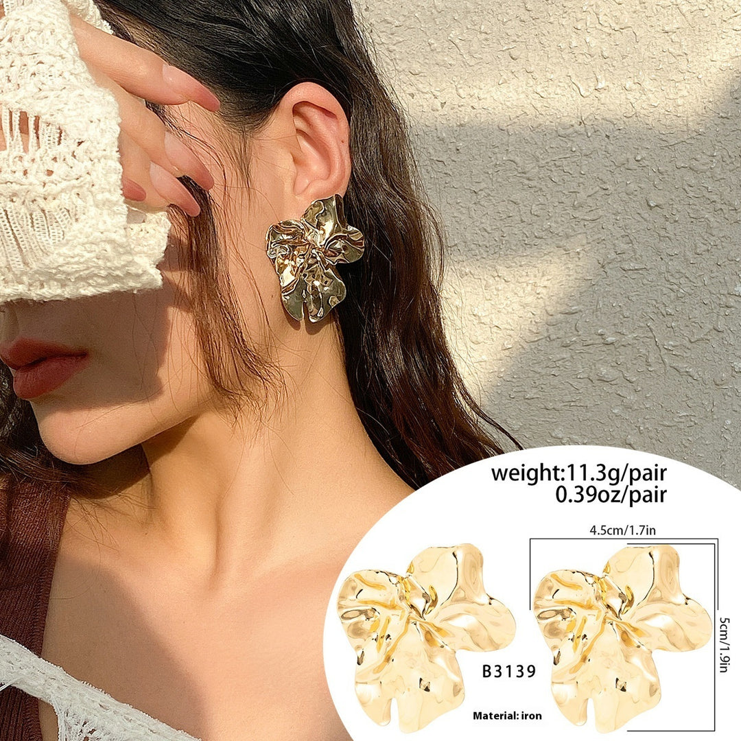 Fashion Design Glossy Folding Stud Earrings For Women Retro