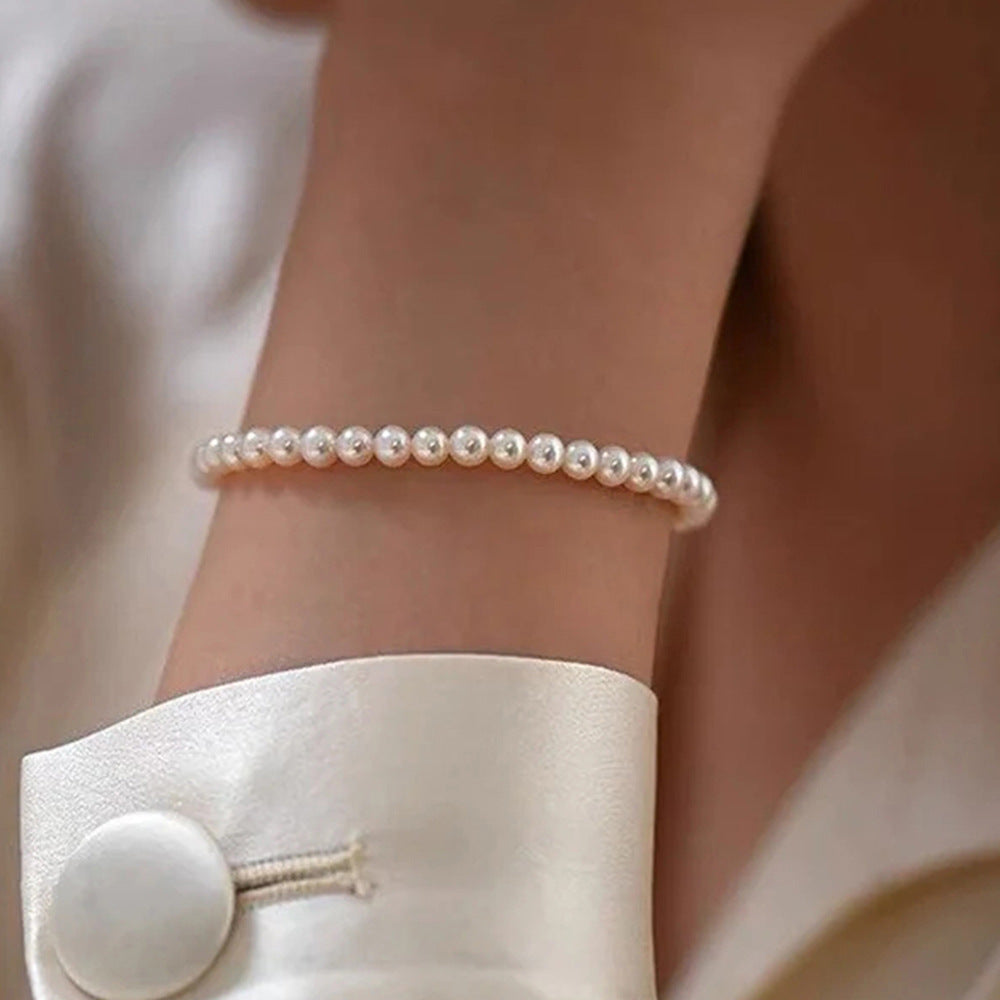 Retro OT Buckle Pearl Bracelet Film Fashion Design