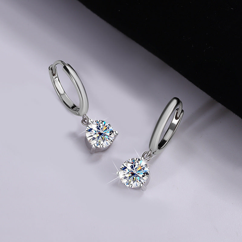 S925 Sterling Silver Three-claw Earrings Moissanite