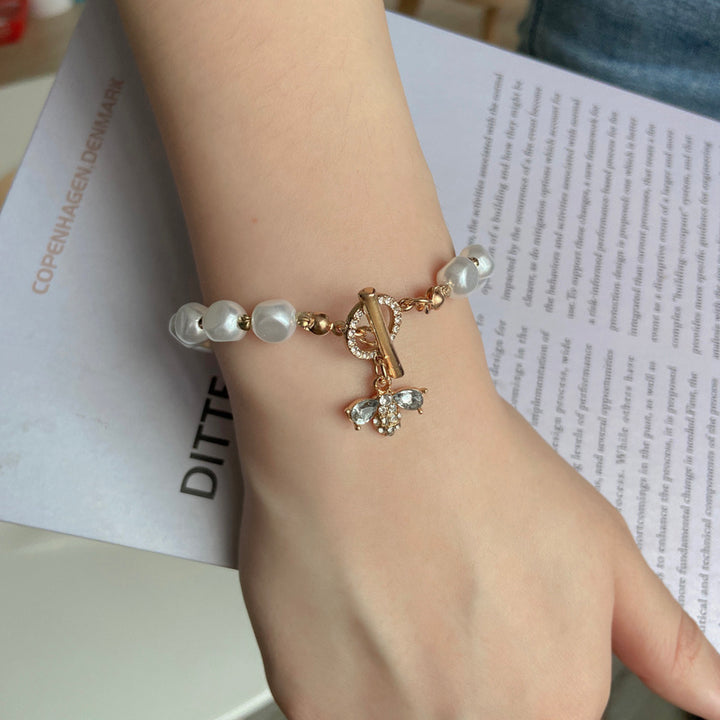 Klassische Mode Natursteinperlen Pendellarmband für Frau exquisit Neues Glücksmanschett Armband Jubiläumsgeschenk Luxusschmuck