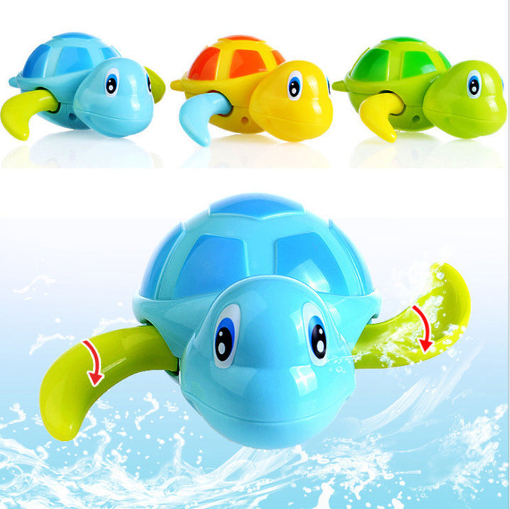 Toys de salle de bain tortue bébé baignade bébé dans l'eau nage