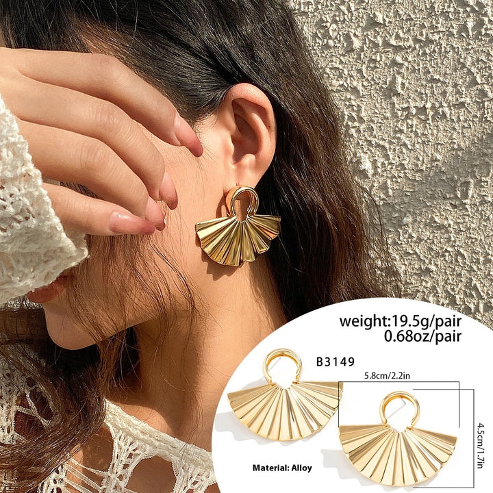 Fashion Design Glossy Folding Stud Earrings For Women Retro