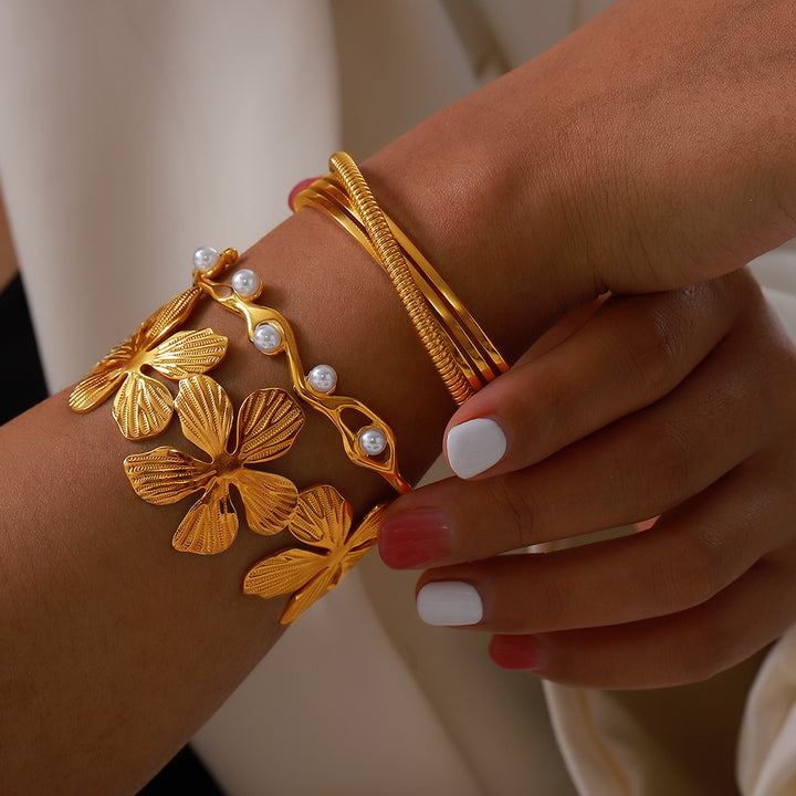 Bracelet de fleur de style pastoral plaqué en or en acier en acier en or