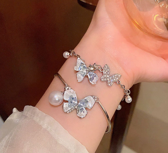 Pulsera de mariposa de grava azul de gradiente casual femenina