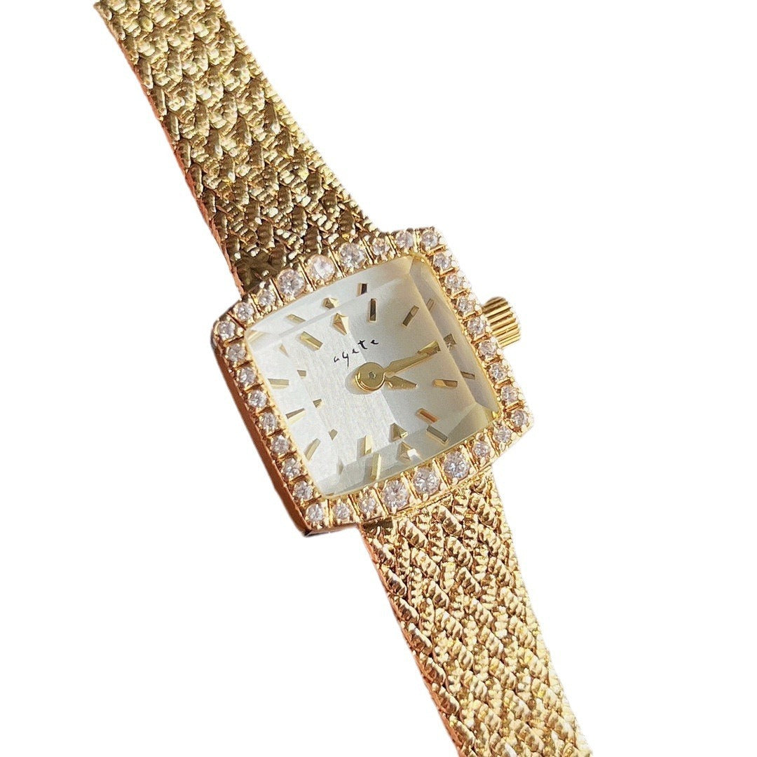 Zhonggu Small Golden Watch Нов мини деликатен площад