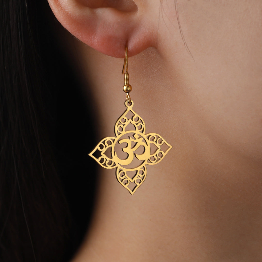 Boucles d'oreilles en acier inoxydable du symbole de yoga pour femmes