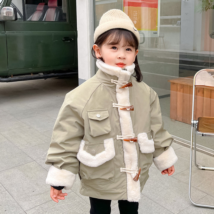 Plăciu cu haină de blană pentru copii care depășește lungimea mijlocie