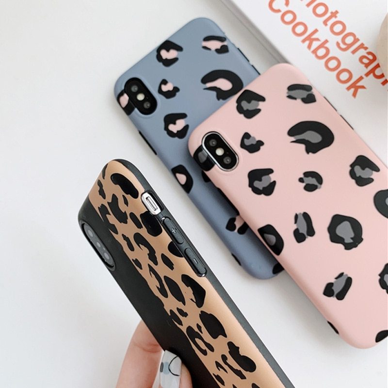 Capa de telefone leopardo