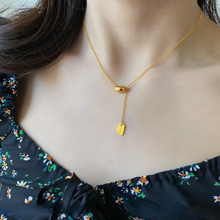 Gold Titanium stalen ketting Vrouwelijk niche vrouwelijk ontwerpgevoel