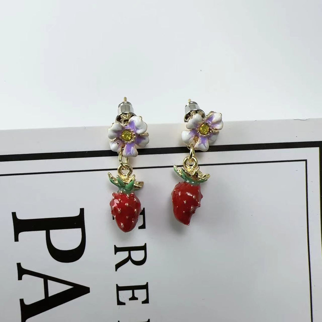 Drop Oil Strawberry Flower Stud Earrings For Women All-match And Cute