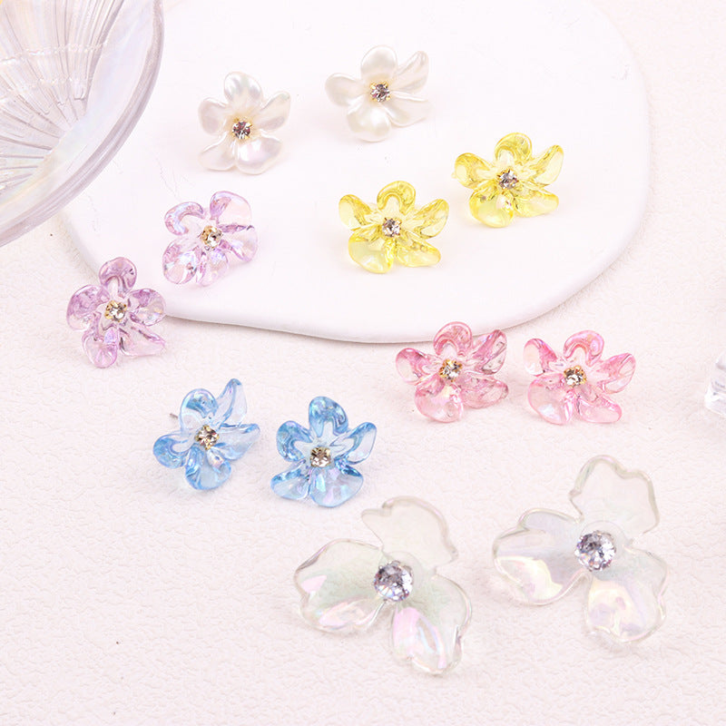 Pendientes acrílicos de flores pequeñas transparentes y coloridas irregulares
