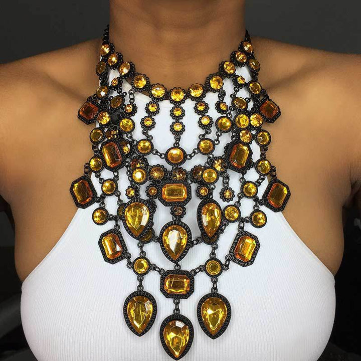 Collier de bijoux en alliage de style multicouche rétro créatif exagéré