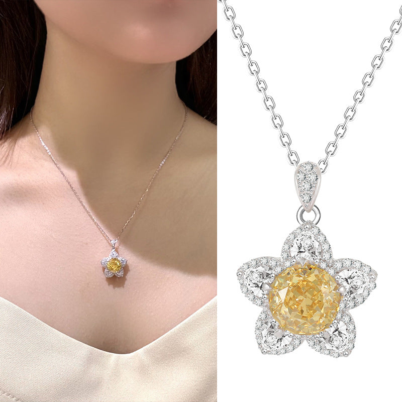 Ice Flower Cut Necklace Light Luxury All-Matching Graceful Yellow Diamond Fem-Pointed Star